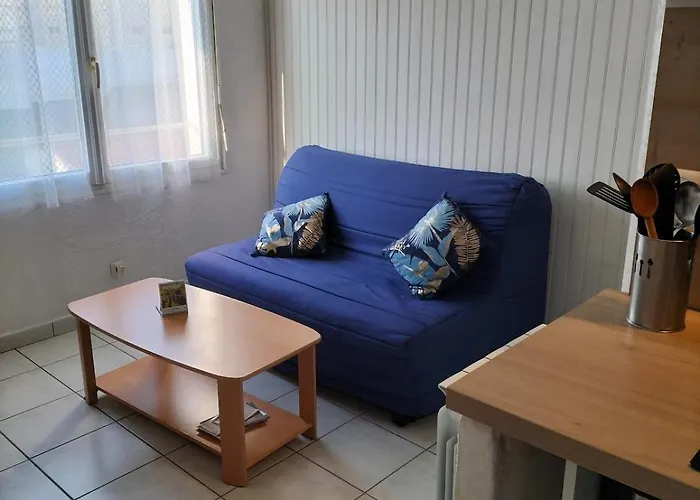 Paisible A Deux Pas De La *